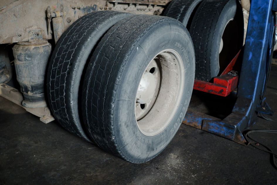 Explosión de llanta de tráiler causó la muerte de un vulcanizador en Yaguachi