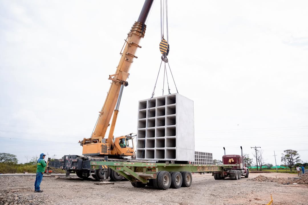 Avanza la construcción del nuevo cementerio general en Yaguachi con instalación de módulos