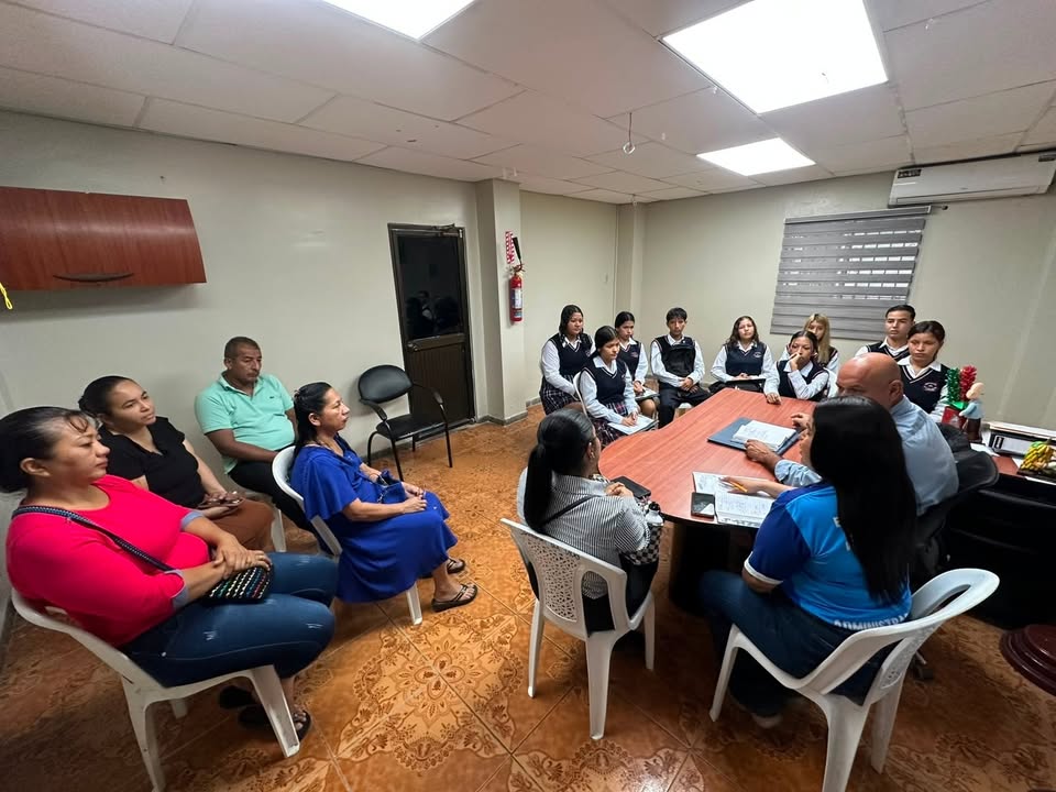 Estudiantes de Boliche fortalecen su formación profesional en el GAD Virgen de Fátima