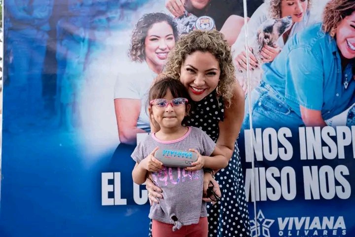 Alcaldía de Yaguachi entrega 50 lentes a estudiantes del cantón
