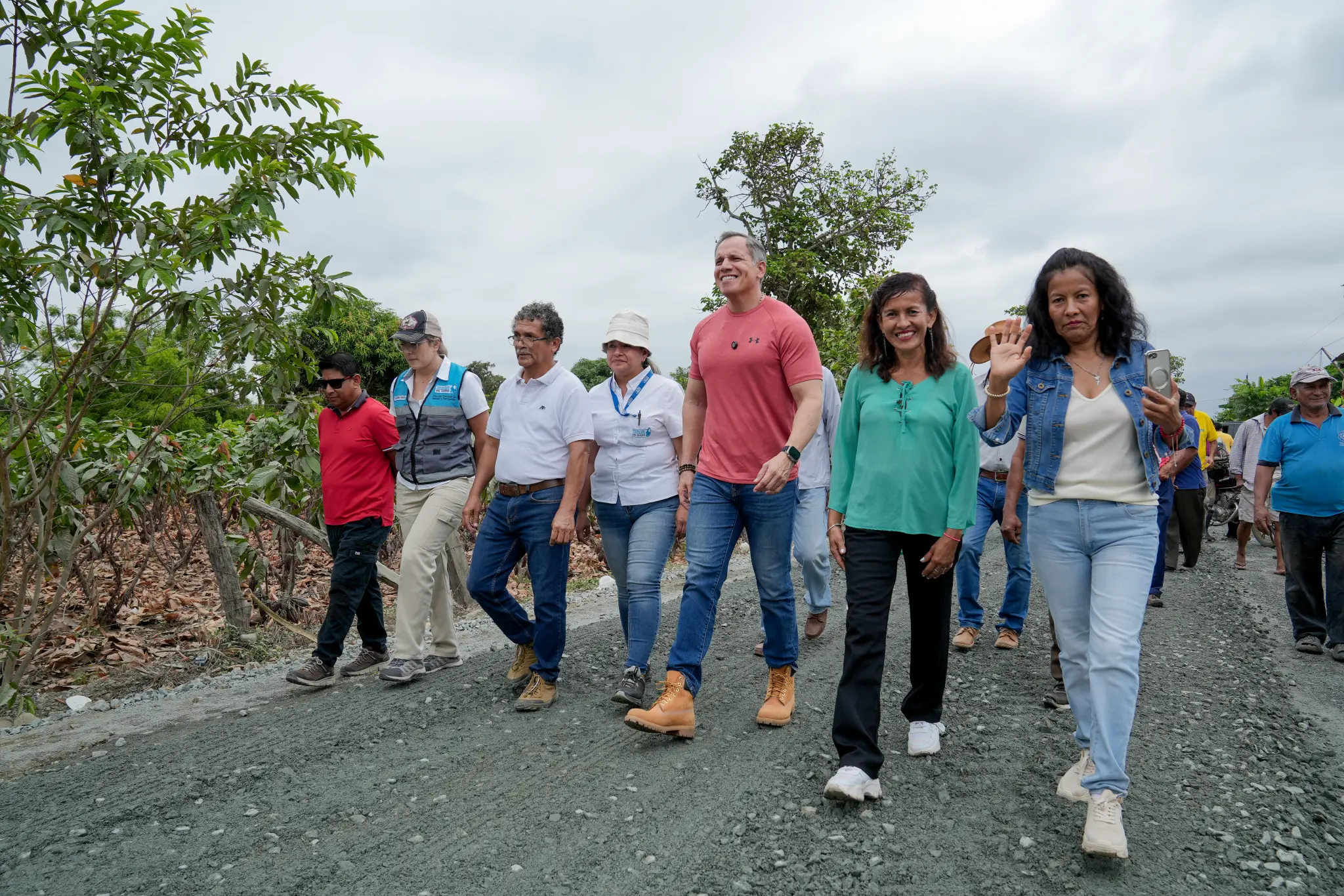 Prefectura del Guayas avanza en mejoramiento vial para Caimito y Yaguachi