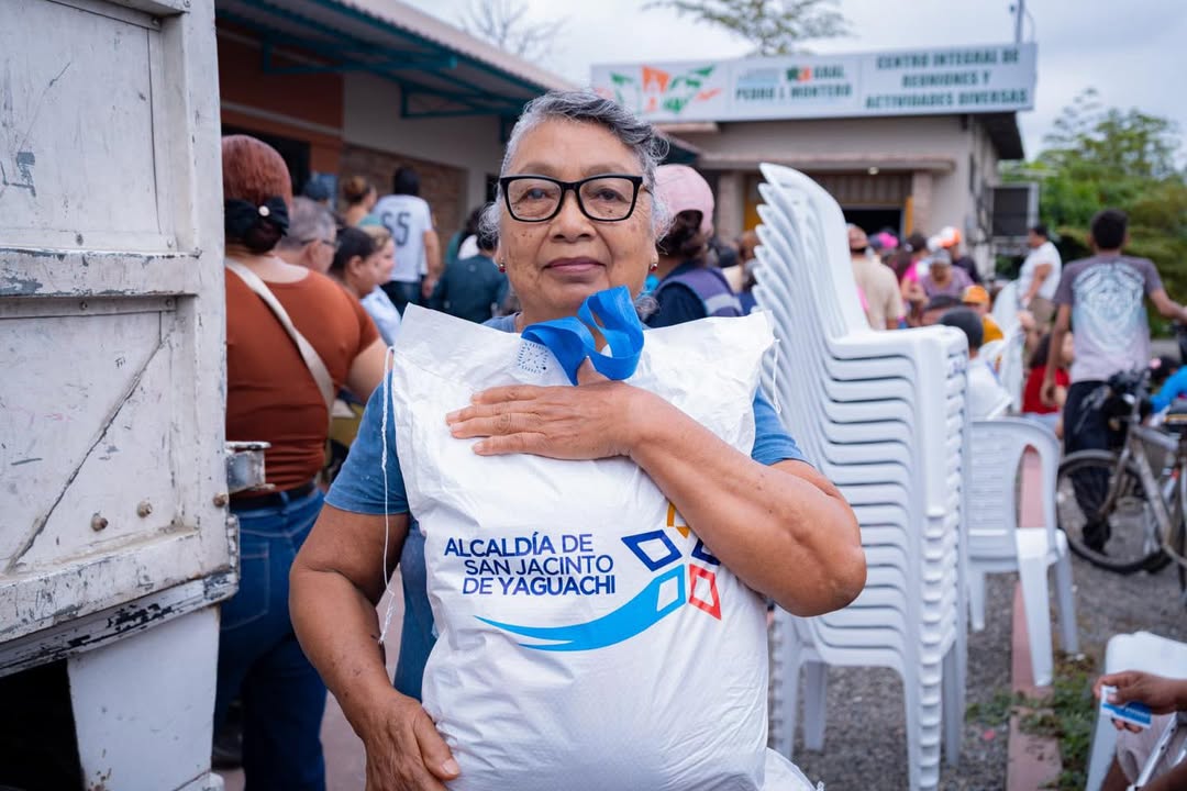 Alcaldía de San Jacinto lleva ayuda humanitaria a Pedro J. Montero