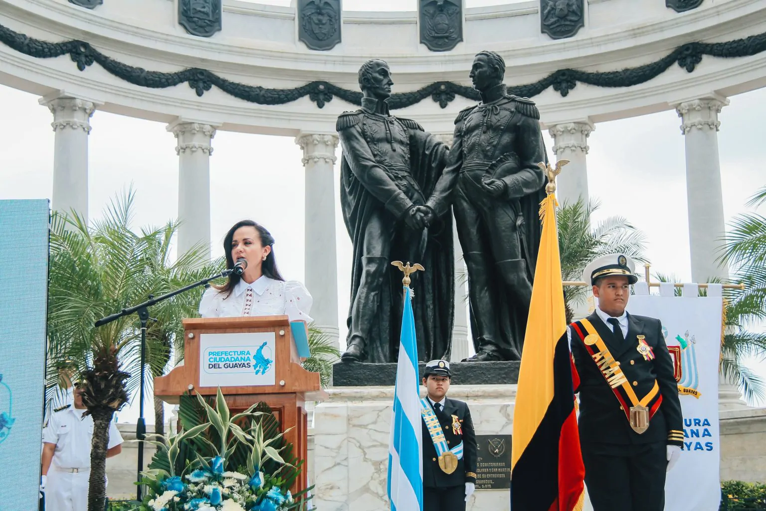 Estudiantes homenajean a Guayas en Pregón Cívico por sus 203 años
