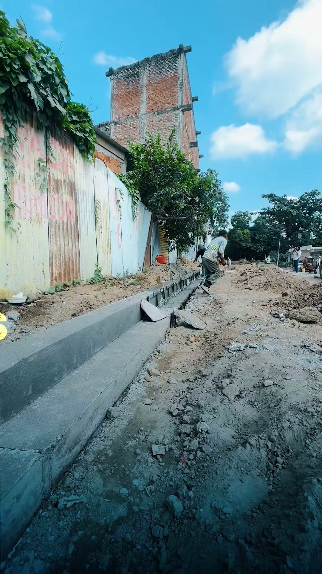 Obras de infraestructura avanzan en San Andrés: aceras y cunetas listas para el asfaltado