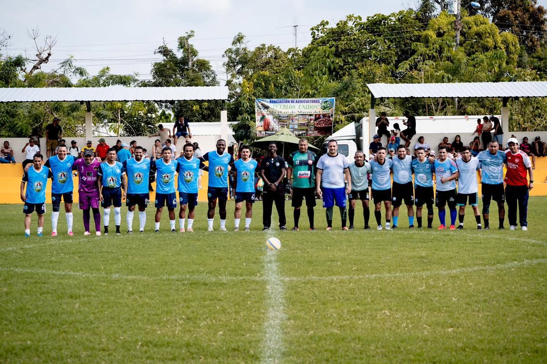 San Jacinto inaugura cancha profesional en Playones para impulsar el deporte y la economía local