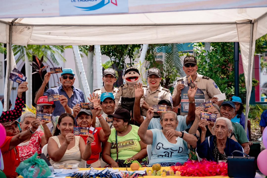 Casa Abierta en Yaguachi acerca servicios públicos y salud al parque central